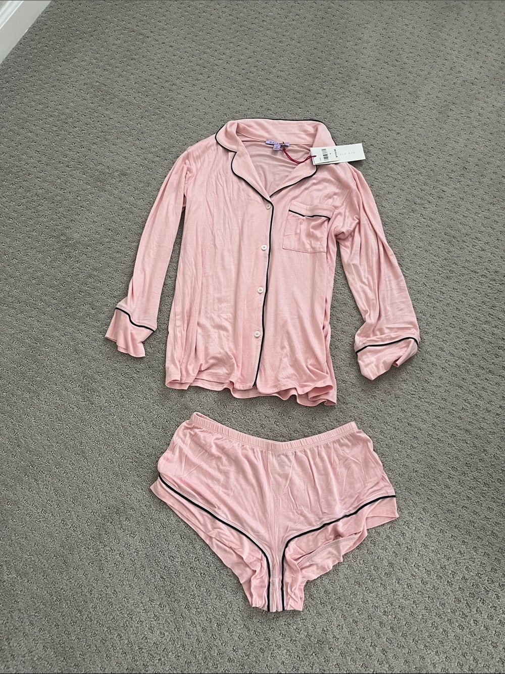 Hale Bob Pink Pajama Set - Button-Front Top & Shorts new with tags size small